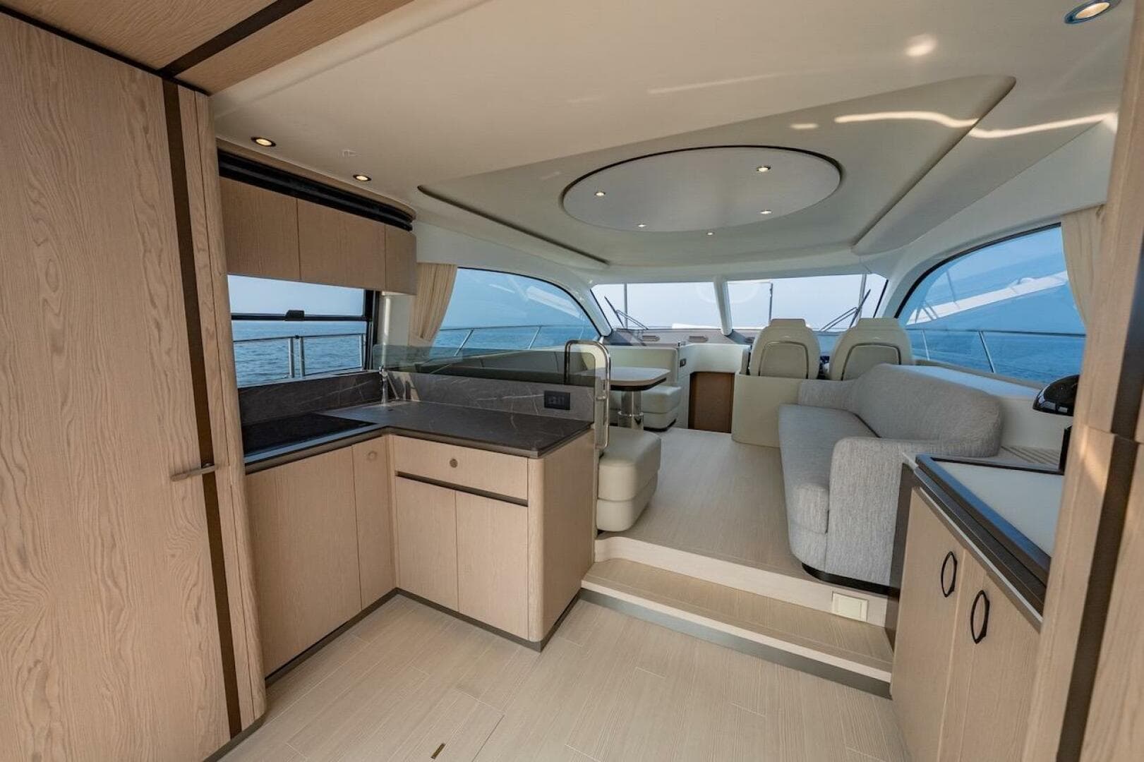 2023 Azimut Fly 53 — photo 23