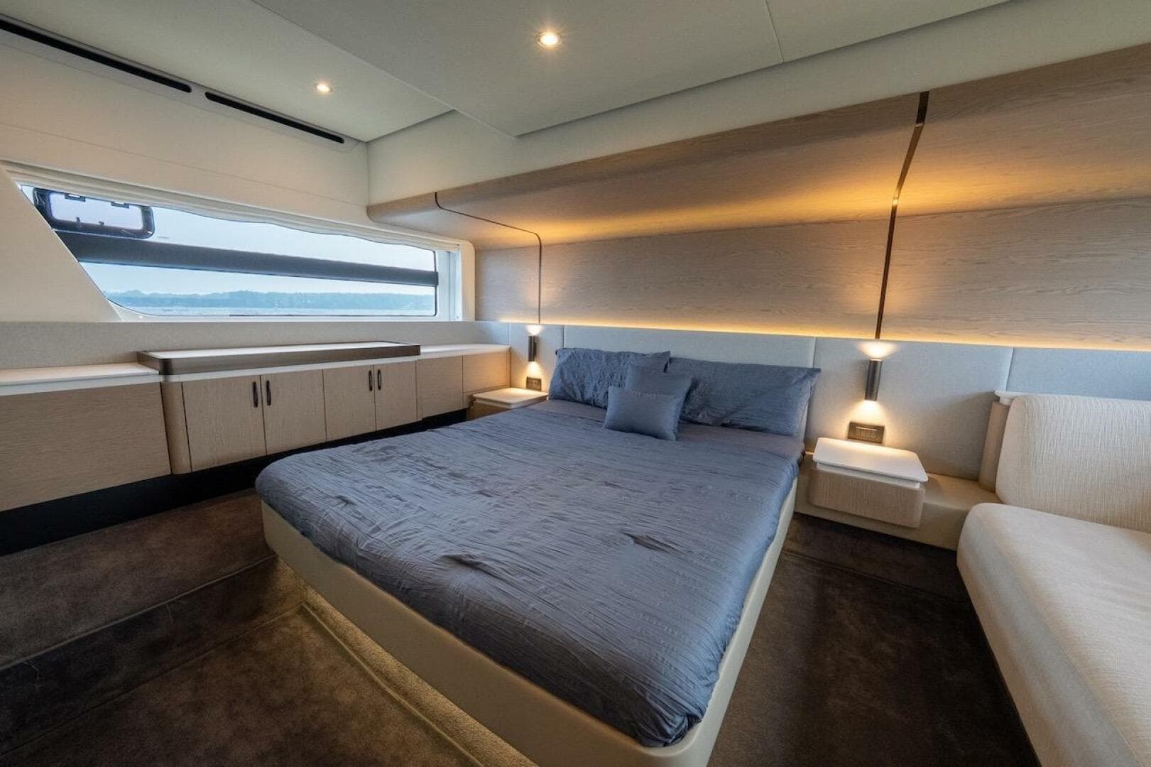 2023 Azimut Fly 53 — photo 75