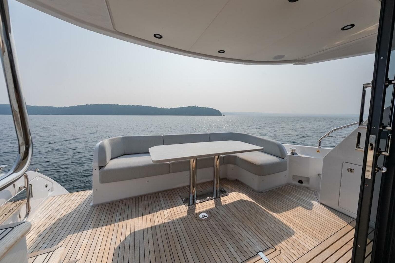 2023 Azimut Fly 53 — photo 40