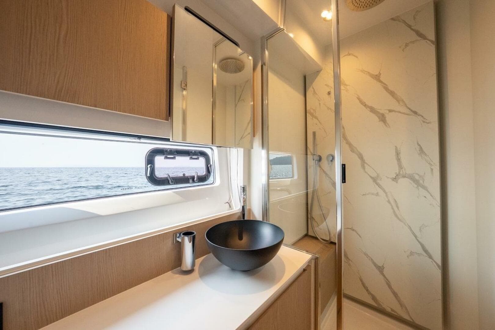 2023 Azimut Fly 53 — photo 86