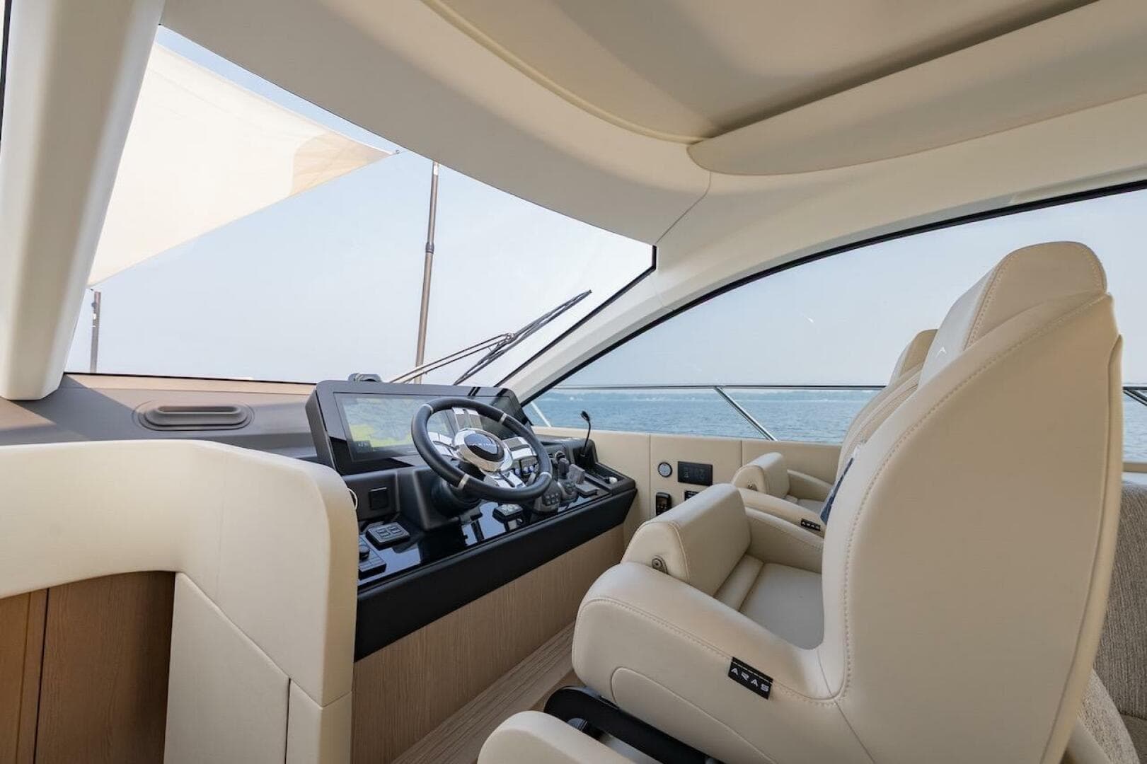 2023 Azimut Fly 53 — photo 31