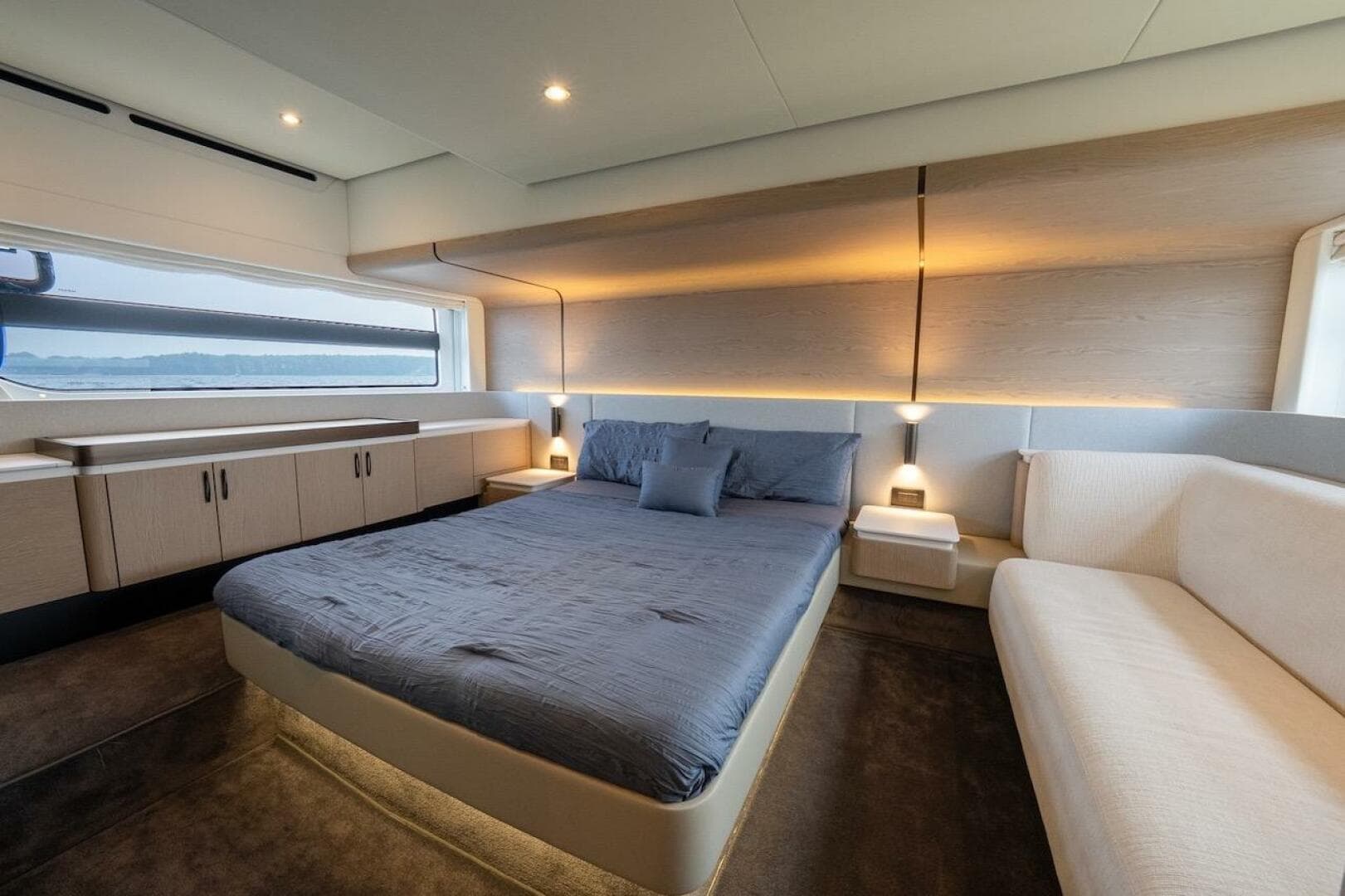 2023 Azimut Fly 53 — photo 76