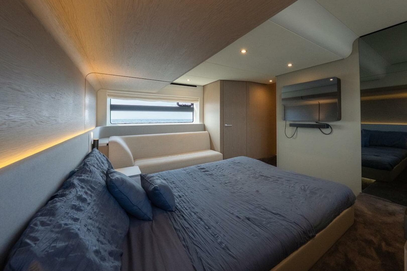 2023 Azimut Fly 53 — photo 82