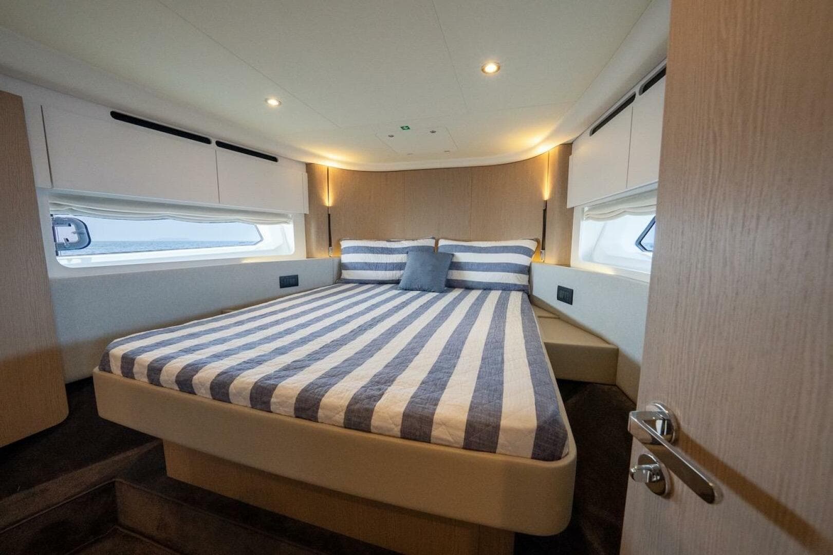 2023 Azimut Fly 53 — photo 88