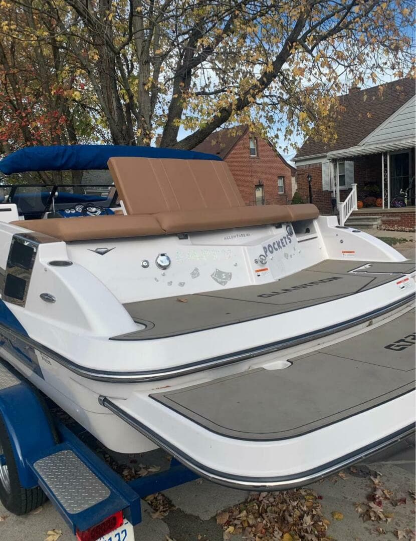 2018 Glastron GT 245 — photo 4