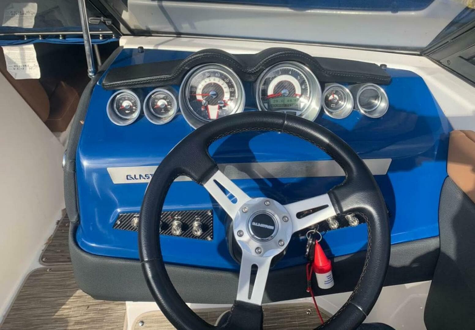 2018 Glastron GT 245 — photo 12