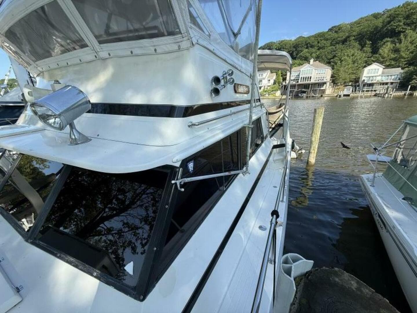 1980 Viking 43 Dcmy — photo 6