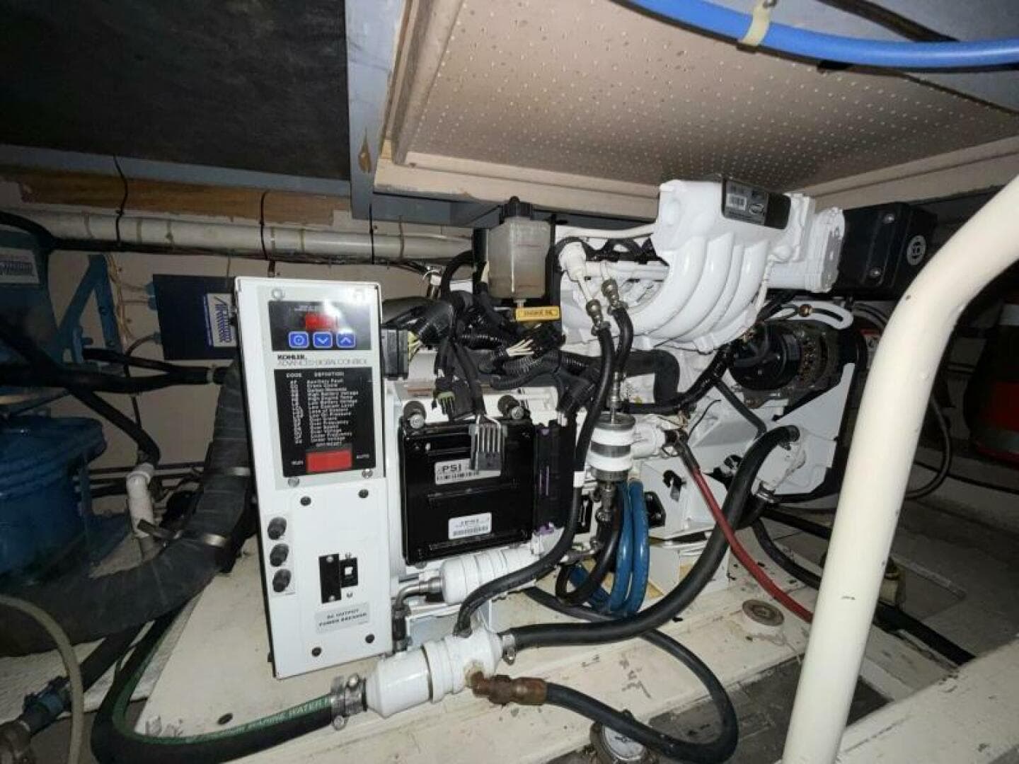 1980 Viking 43 Dcmy — photo 37