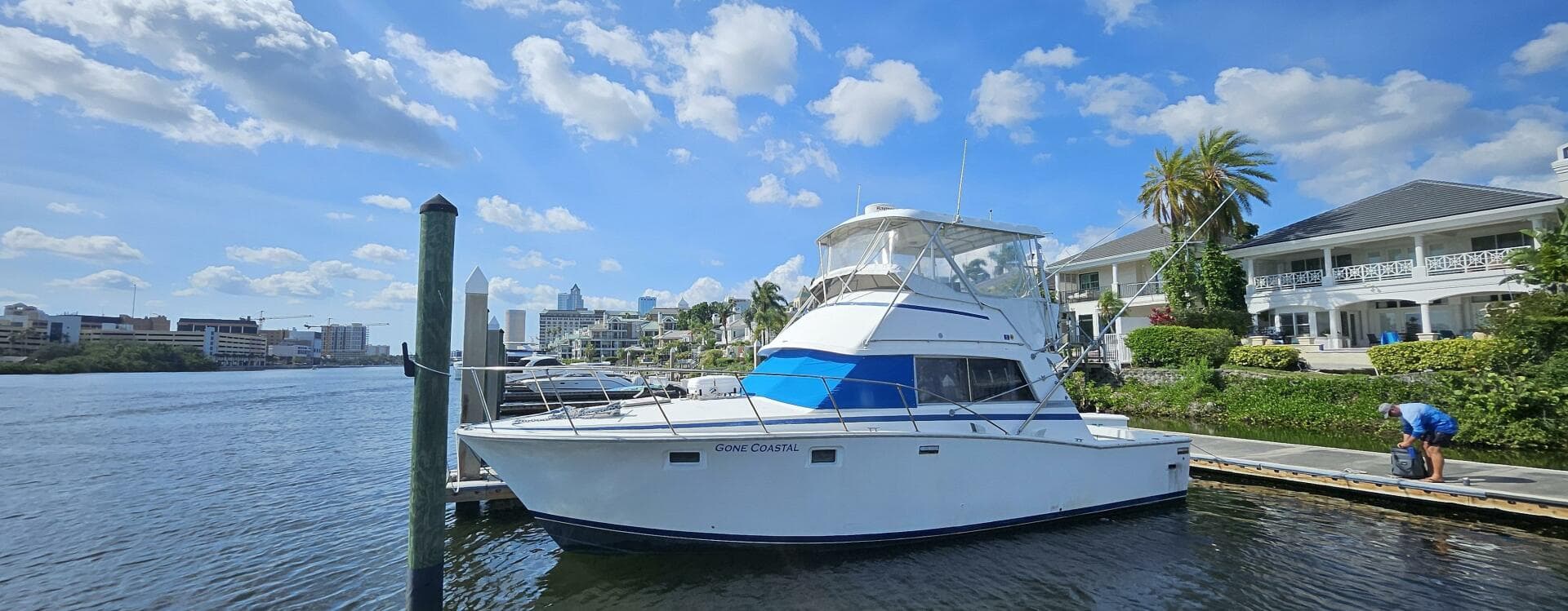 1982 Bertram 38 Convertible — photo 3