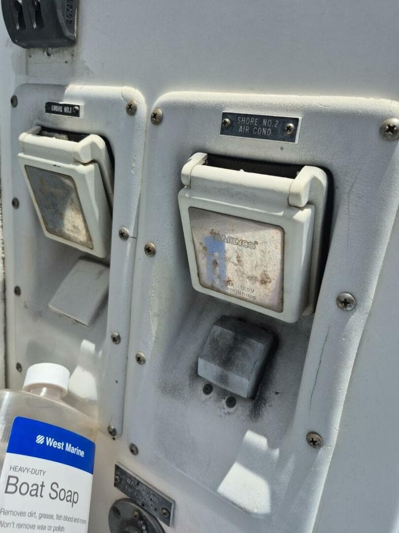 1982 Bertram 38 Convertible — photo 16