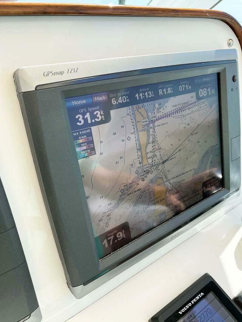 2013 Hunt Yachts Harrier 36 — photo 20