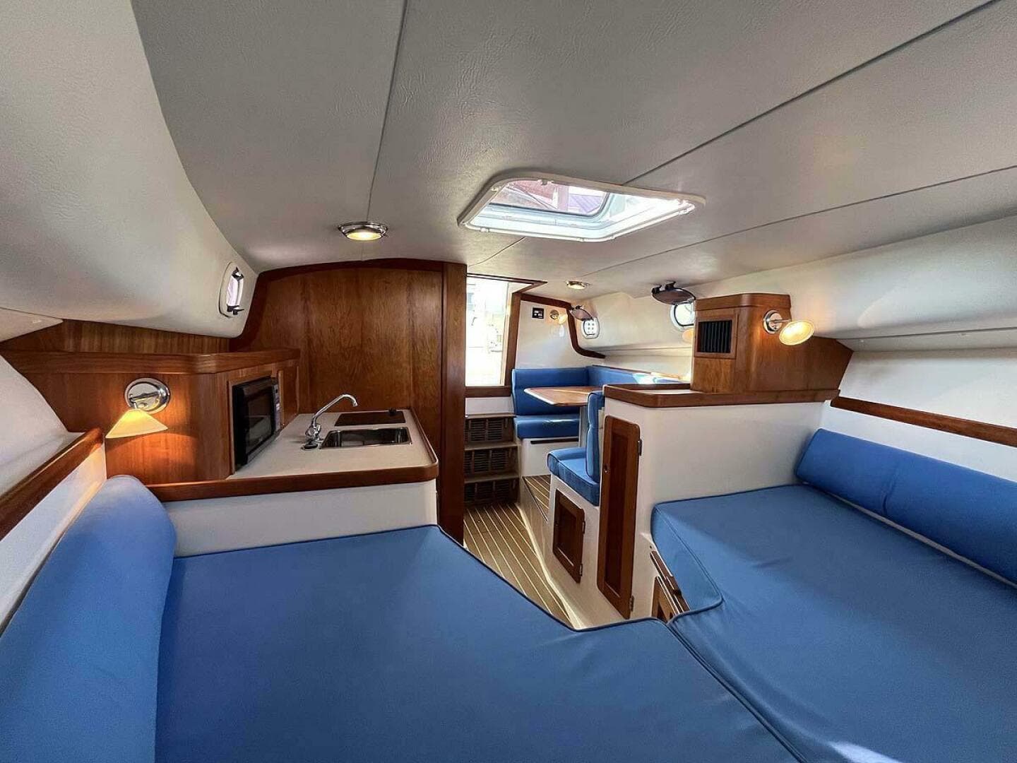 2013 Hunt Yachts Harrier 36 — photo 32