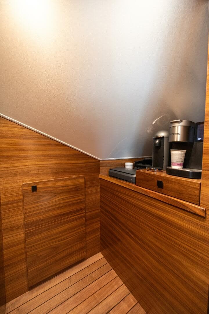 2025 Viking 82 Convertible — photo 15