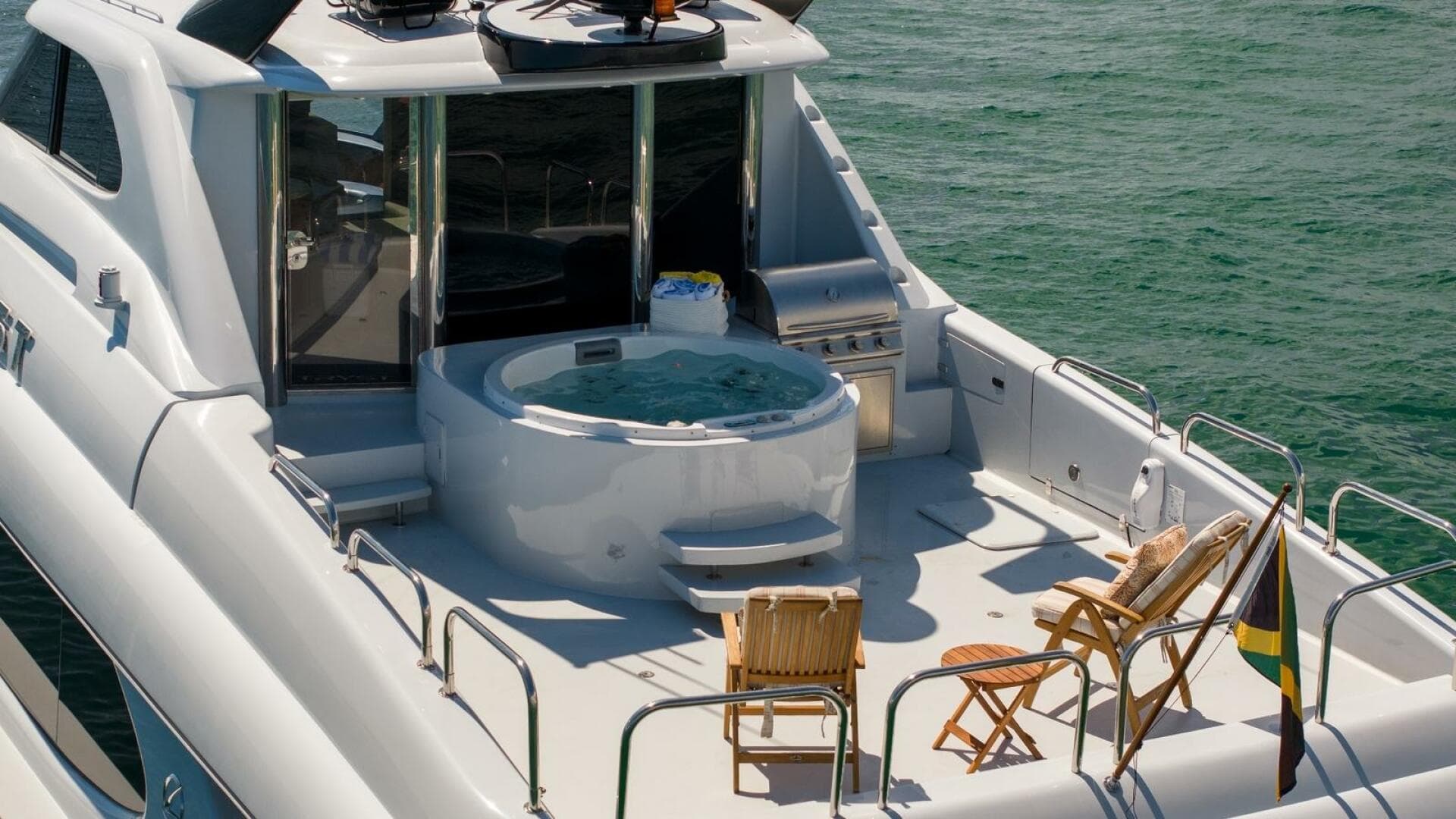 2002 Lazzara Yachts — photo 3