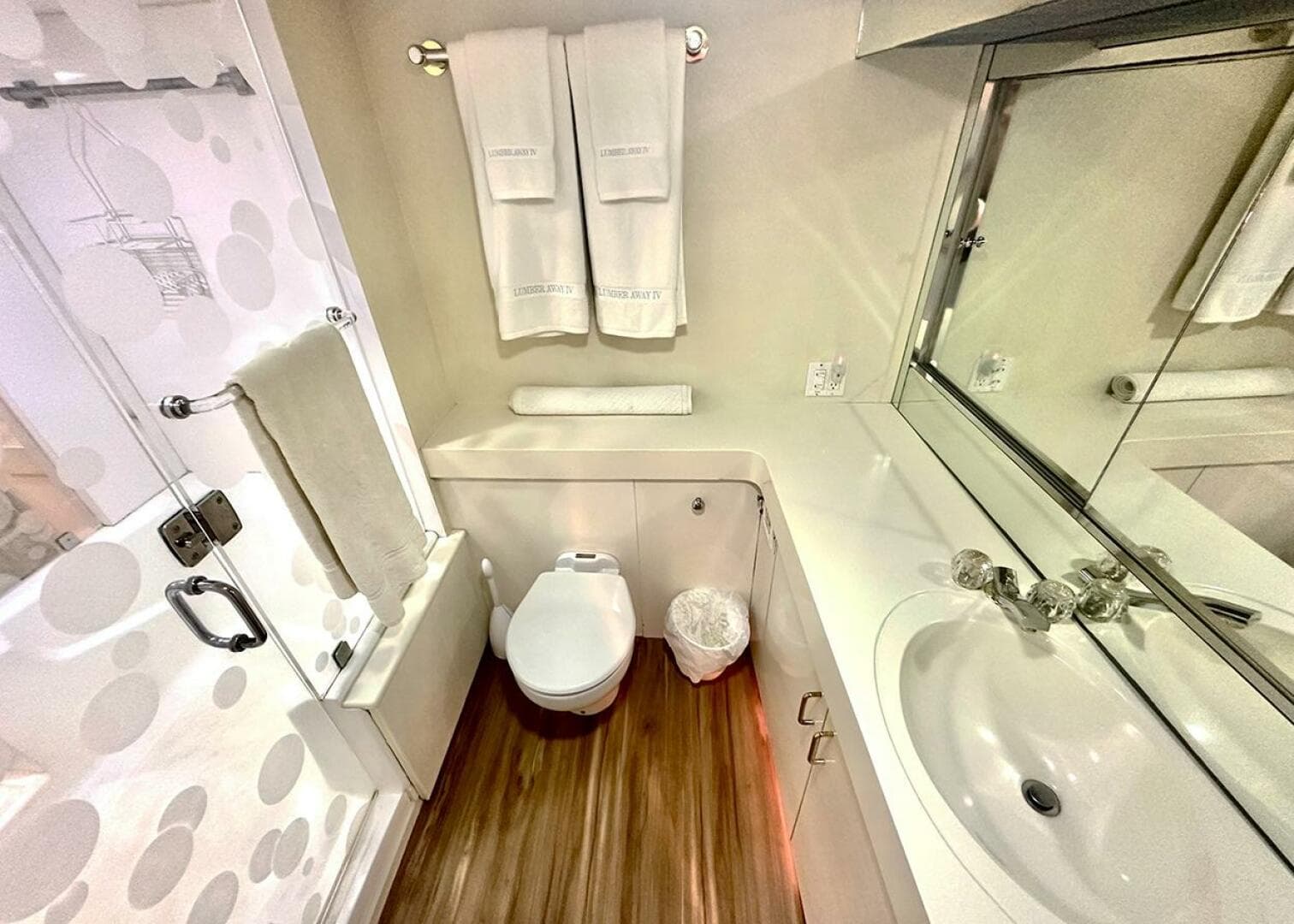 1994 Hatteras Cockpit — photo 2