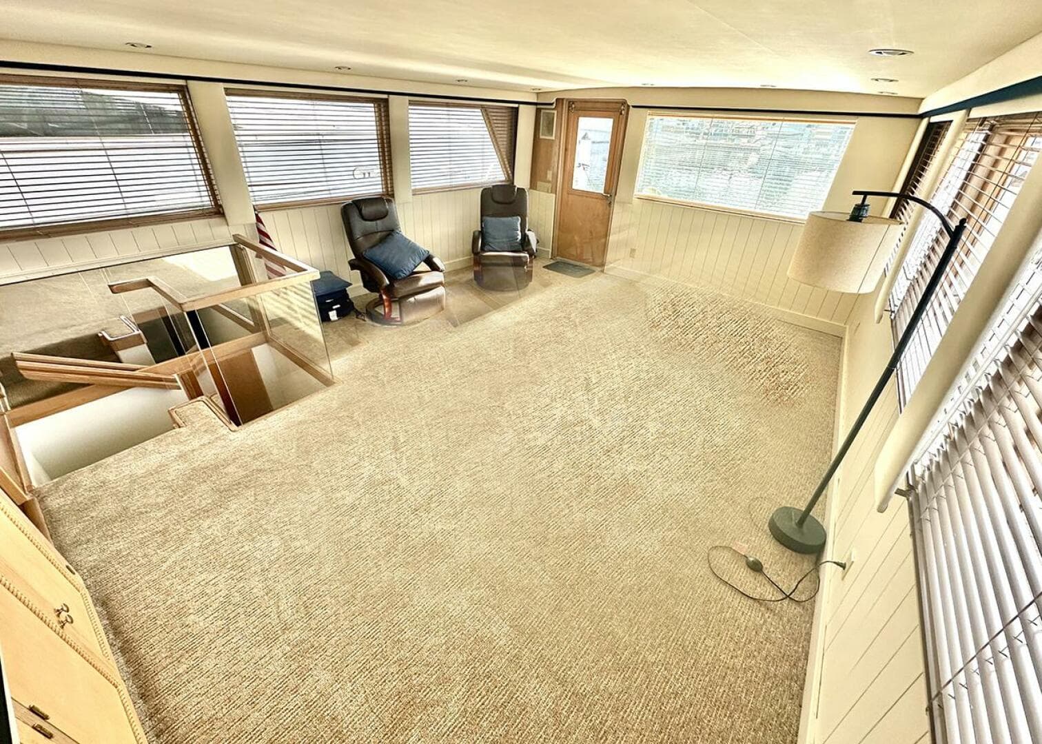 1994 Hatteras Cockpit — photo 25