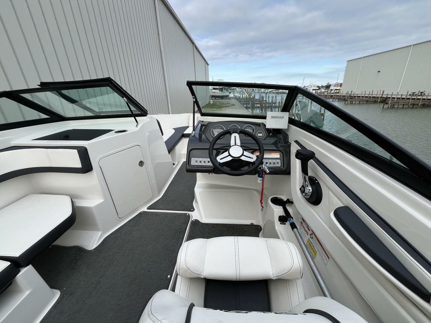 2015 Sea Ray 19 Spx — photo 13