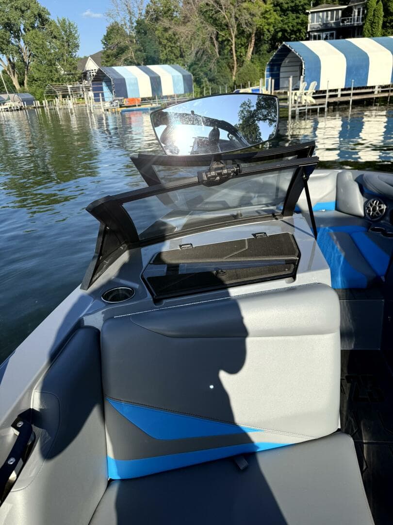 2020 Axis T23 — photo 29