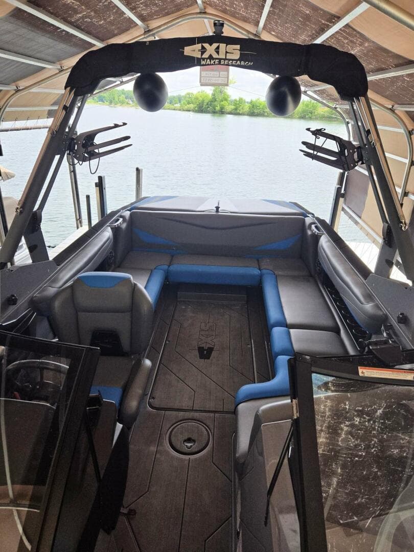 2020 Axis T23 — photo 8