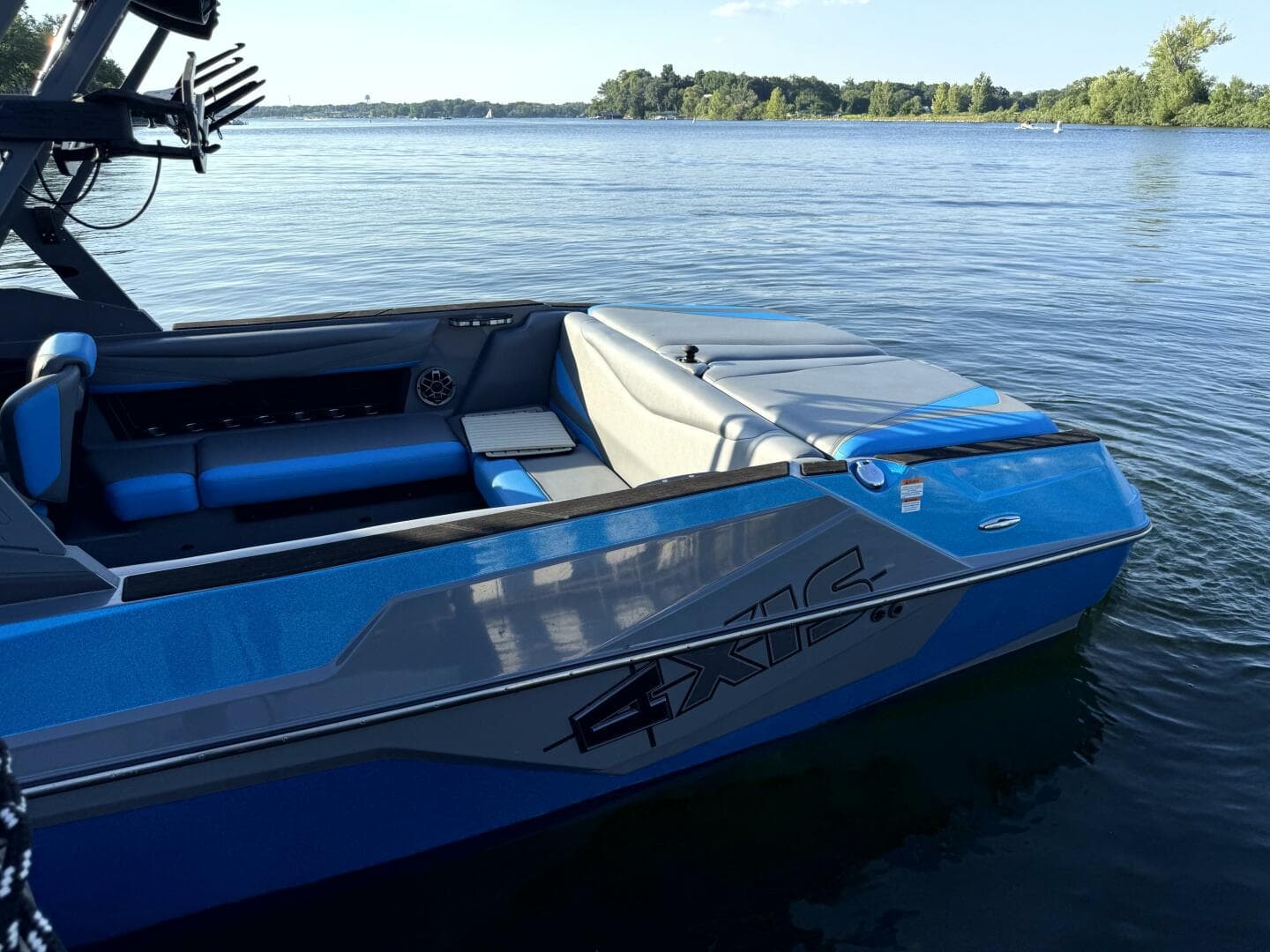 2020 Axis T23 — photo 76