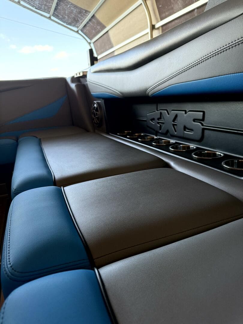 2020 Axis T23 — photo 106