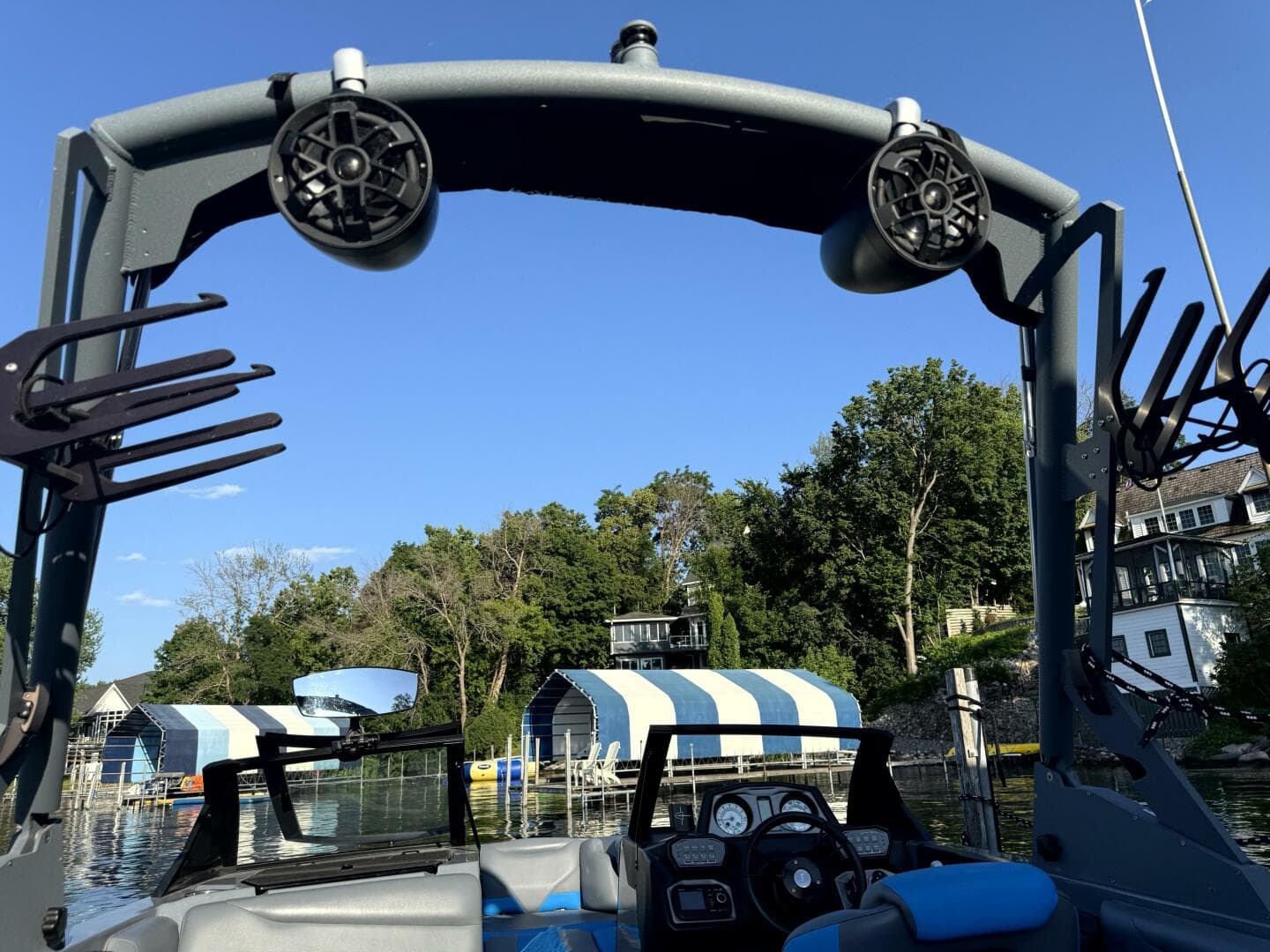 2020 Axis T23 — photo 4