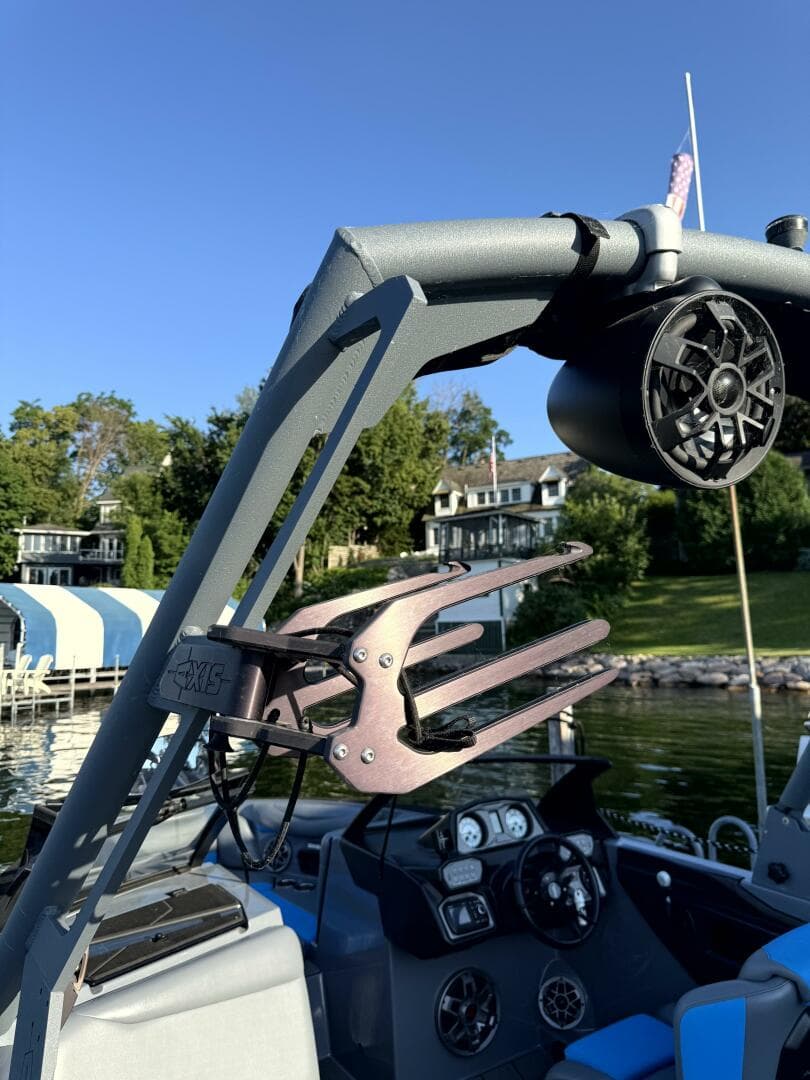 2020 Axis T23 — photo 63