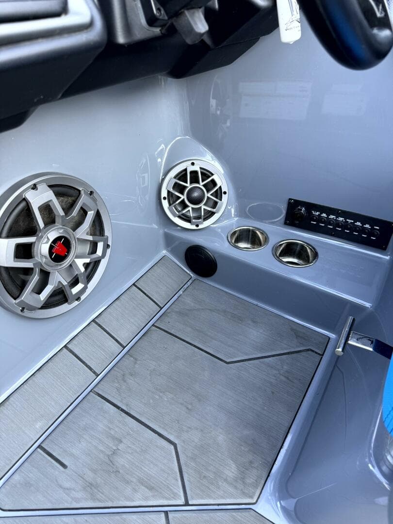 2020 Axis T23 — photo 47