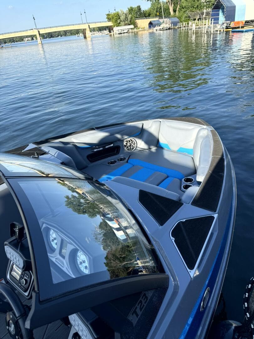 2020 Axis T23 — photo 15