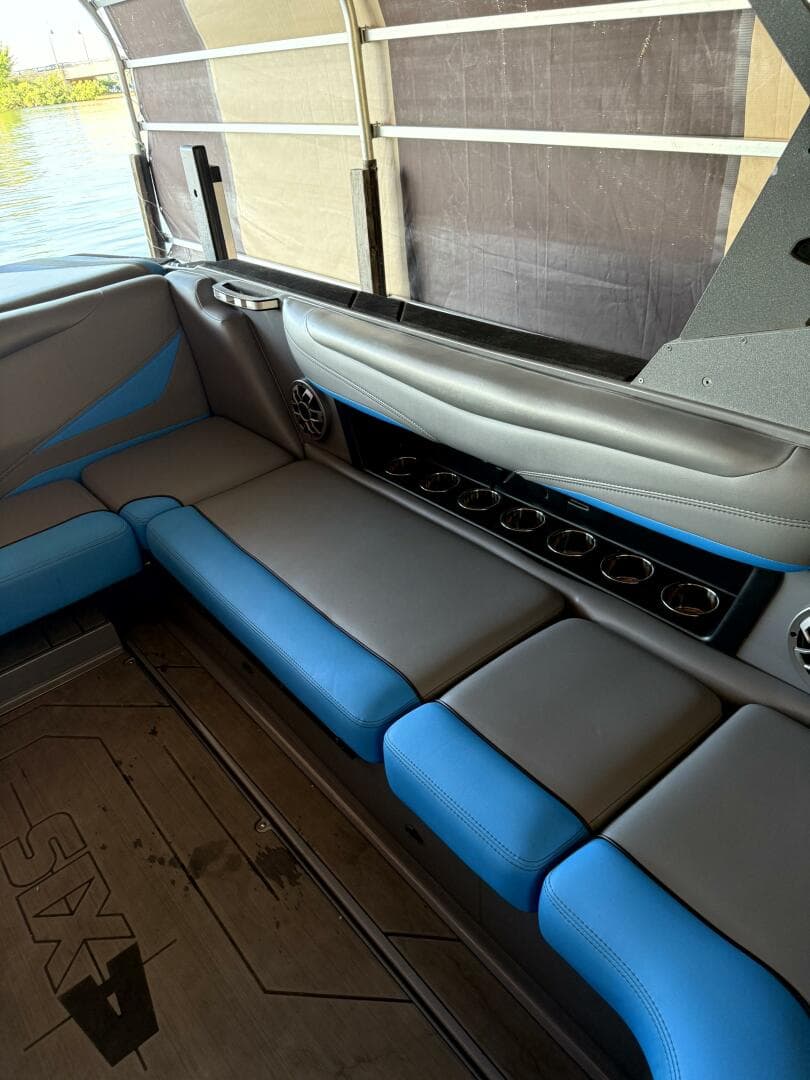 2020 Axis T23 — photo 108