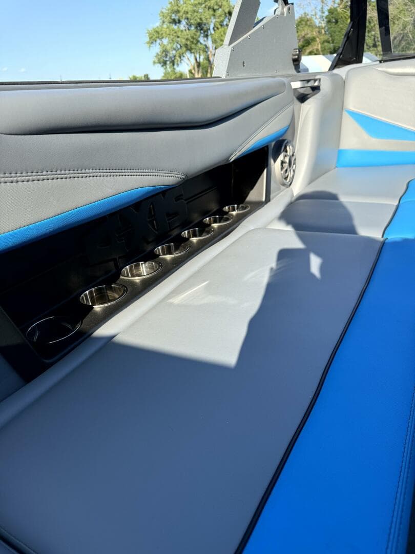 2020 Axis T23 — photo 27