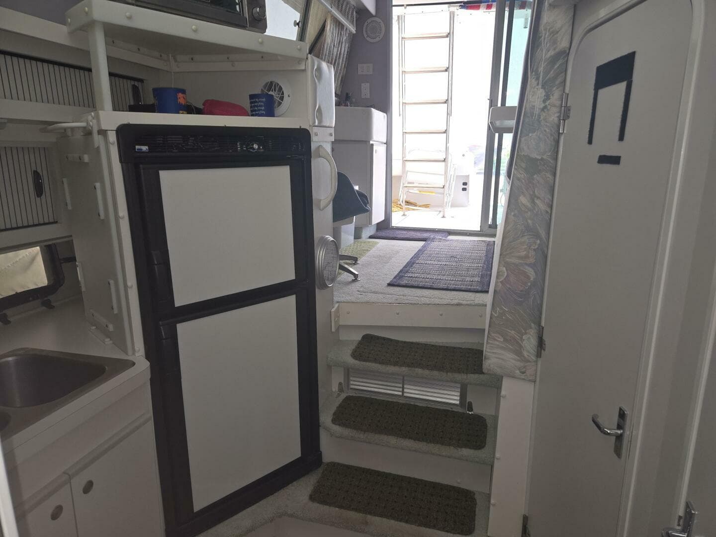 1994 Cruisers Yachts 3380 — photo 9