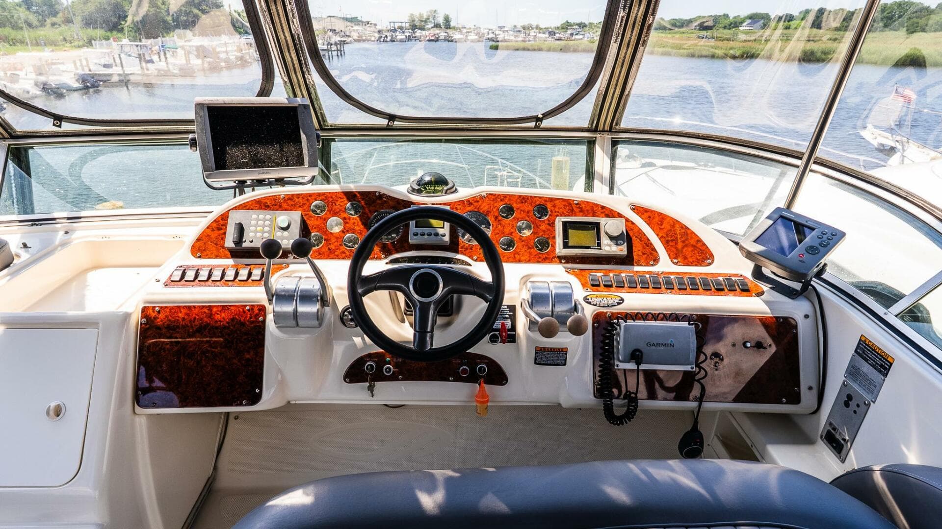 2000 Maxum 4600 Scb — photo 22