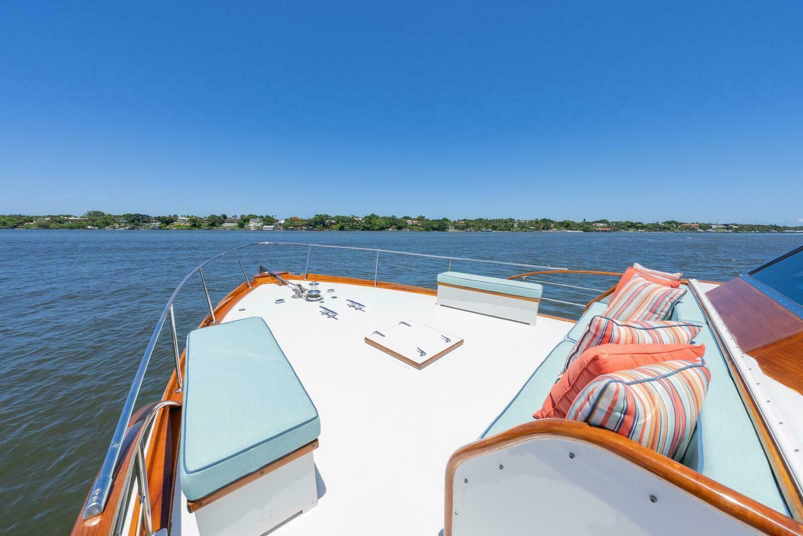 1970 Trumpy Houseboat — photo 35