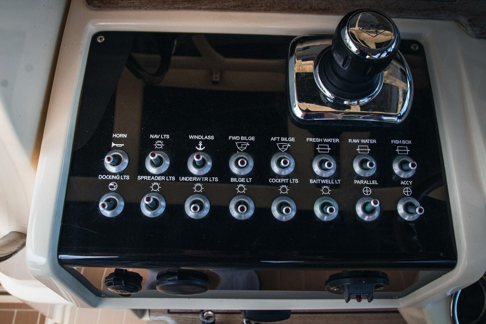 2017 Chris-Craft Catalina 34 — photo 5