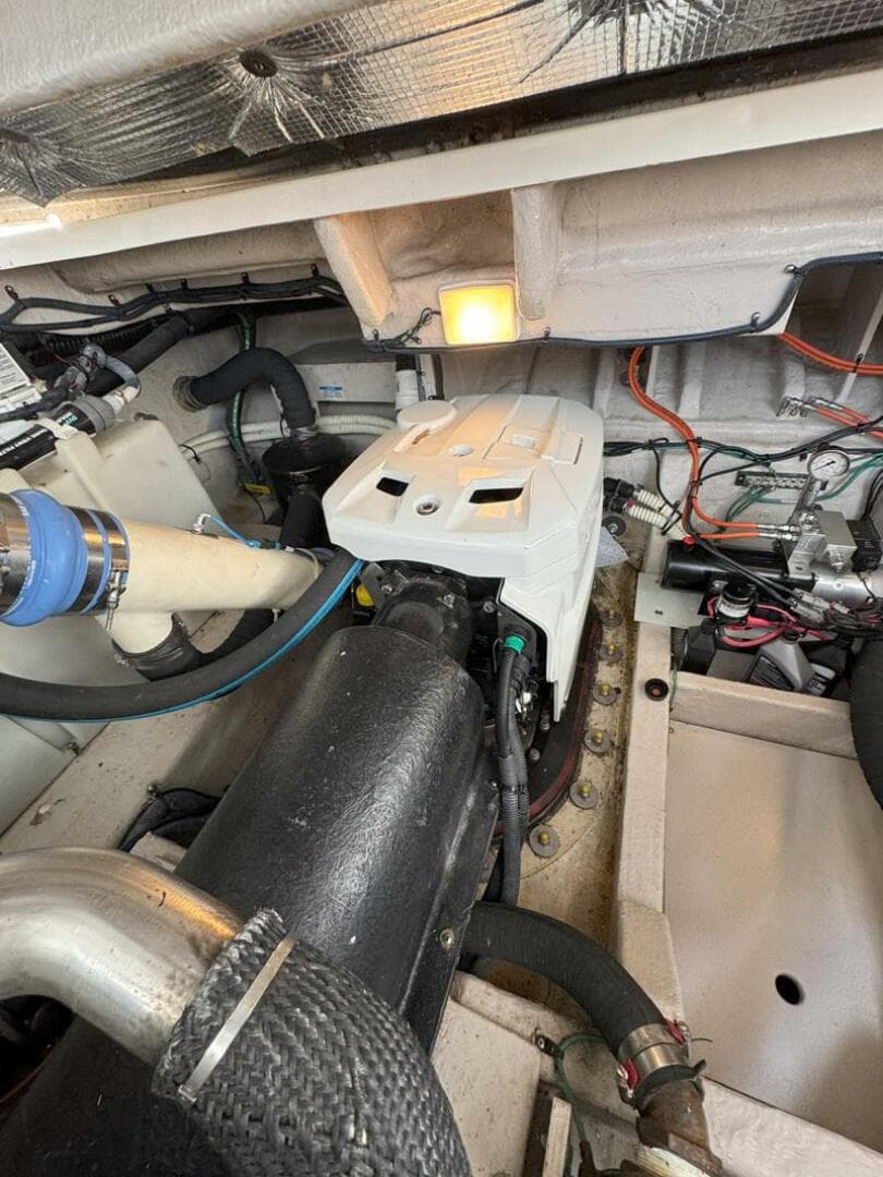 2009 Sea Ray 440 Sundancer — photo 34