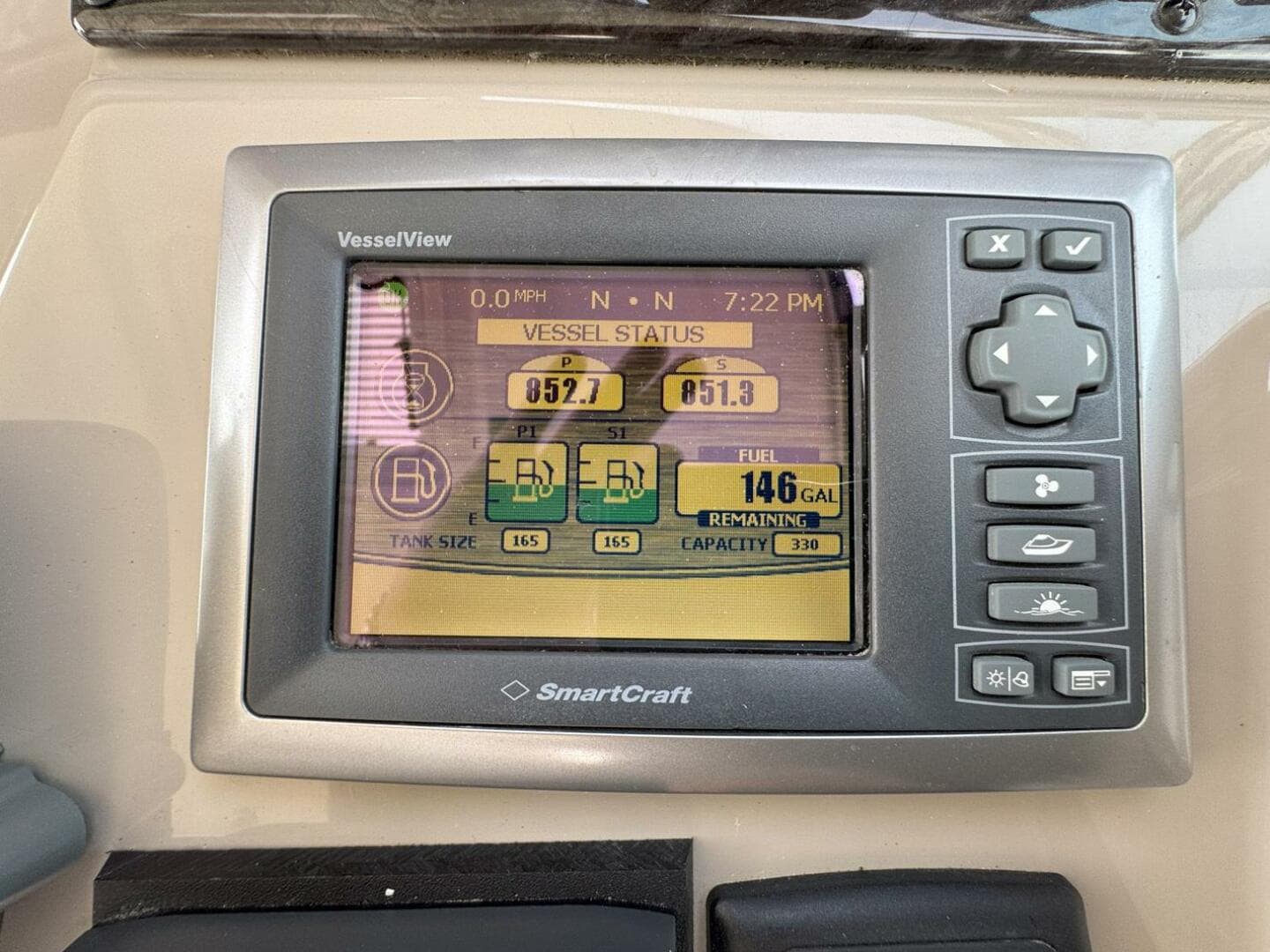 2009 Sea Ray 440 Sundancer — photo 11