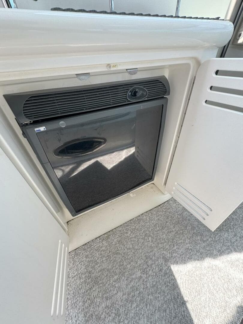 2009 Sea Ray 440 Sundancer — photo 13