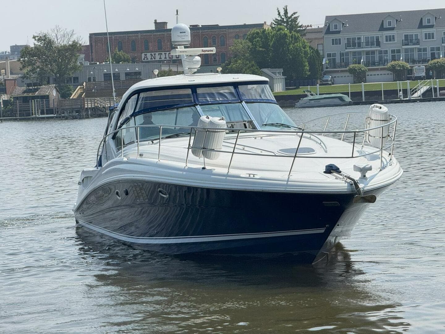 2009 Sea Ray 440 Sundancer — photo 49