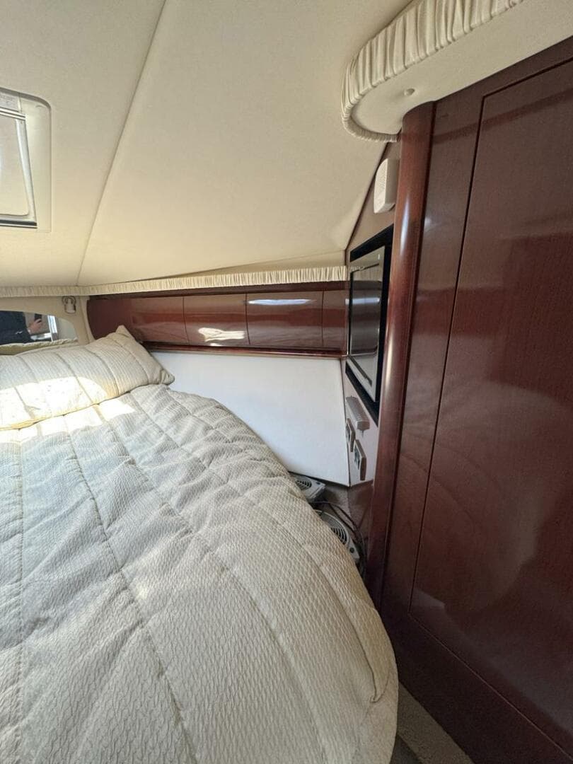 2009 Sea Ray 440 Sundancer — photo 26