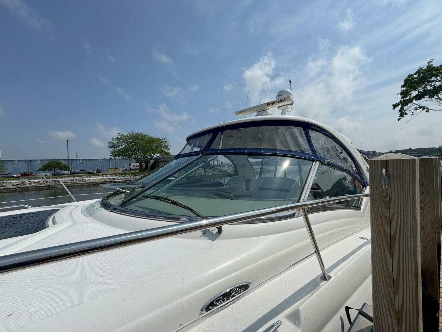 2009 Sea Ray 440 Sundancer — photo 43