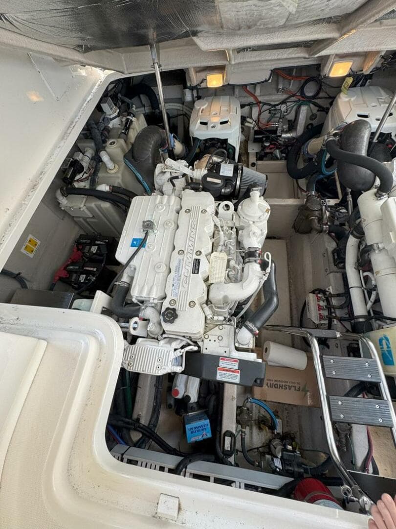 2009 Sea Ray 440 Sundancer — photo 33