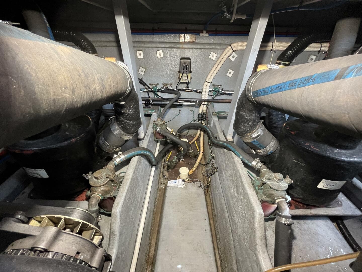 1999 Sea Ray 400 Sundancer — photo 44