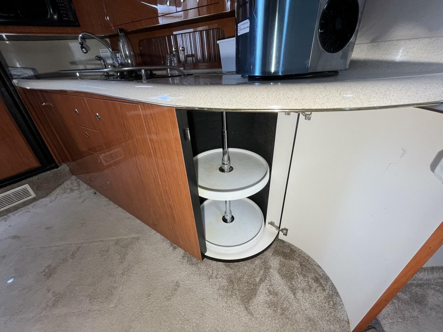 1999 Sea Ray 400 Sundancer — photo 55