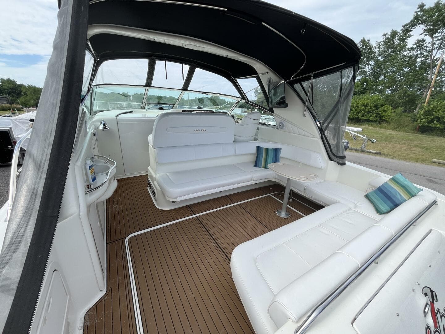 1999 Sea Ray 400 Sundancer — photo 23