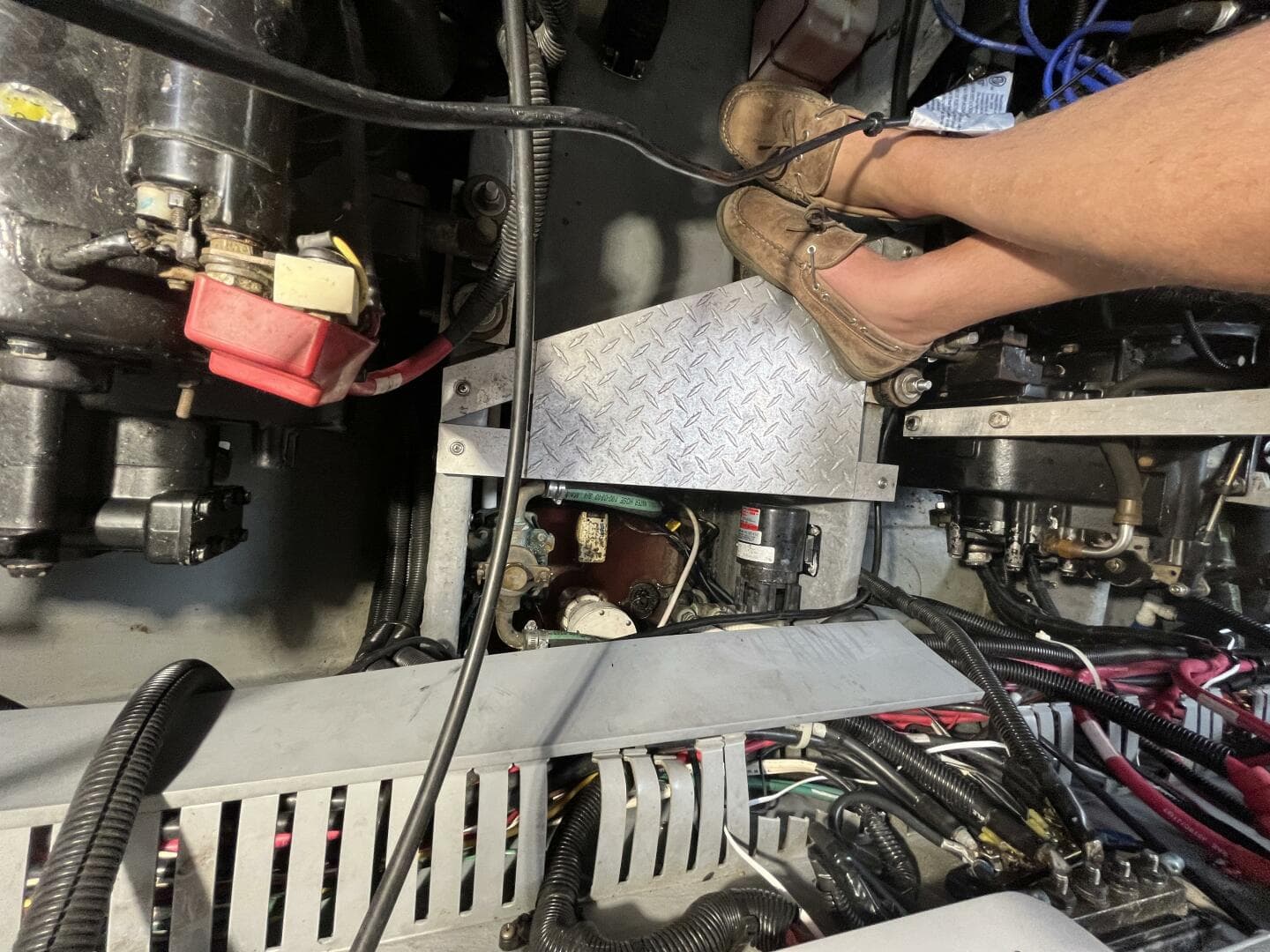 1999 Sea Ray 400 Sundancer — photo 50