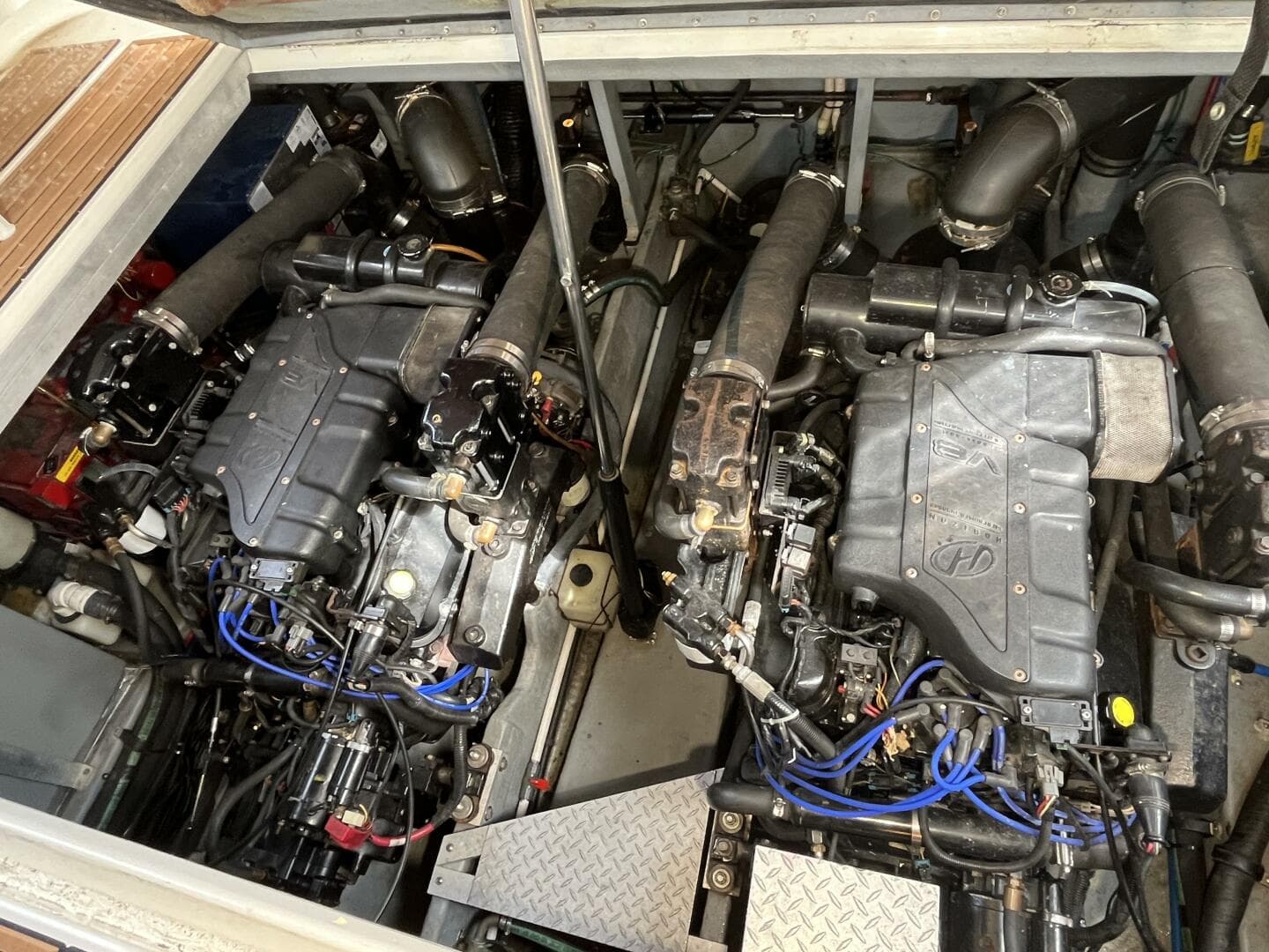 1999 Sea Ray 400 Sundancer — photo 36