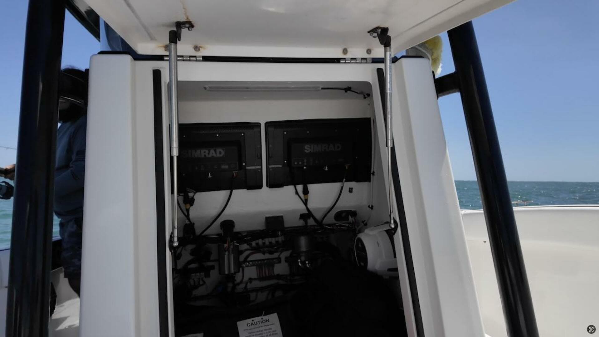 2022 Cg Boat Works 35 M-Series — photo 18