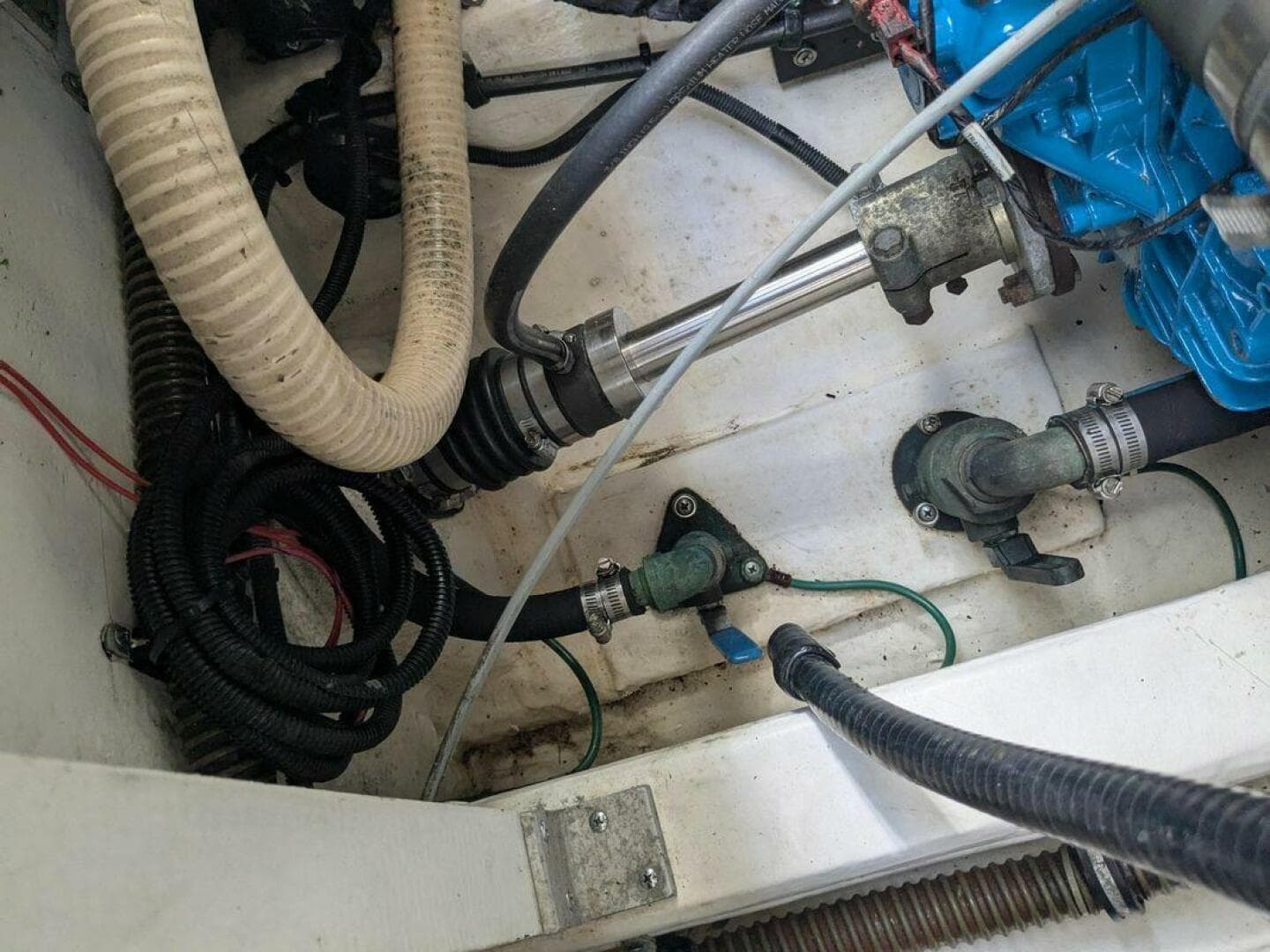 1995 Tiara Yachts 29 Open — photo 38