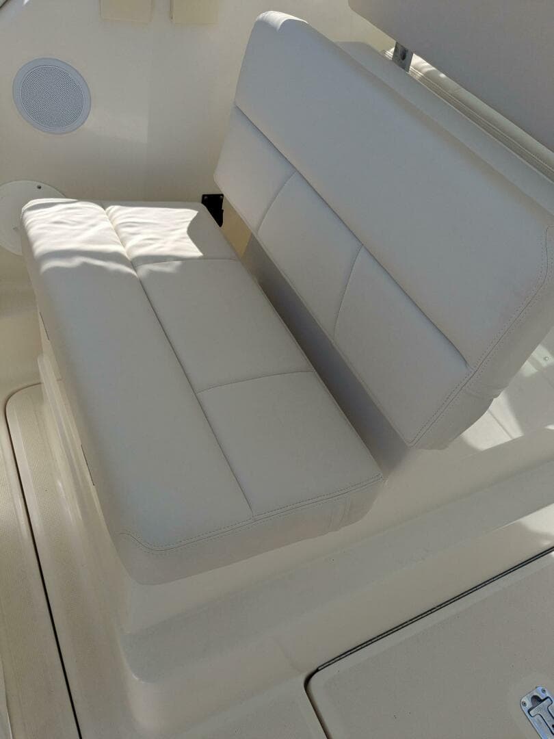 1995 Tiara Yachts 29 Open — photo 9